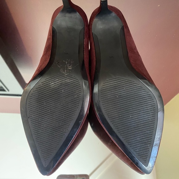 Heels - Picture 3 of 4